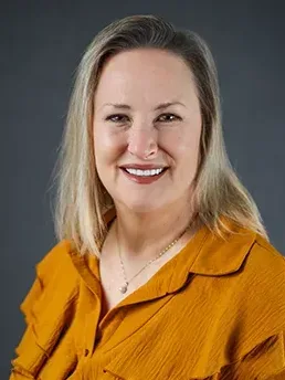 2024 Headshot Pam Carpenter